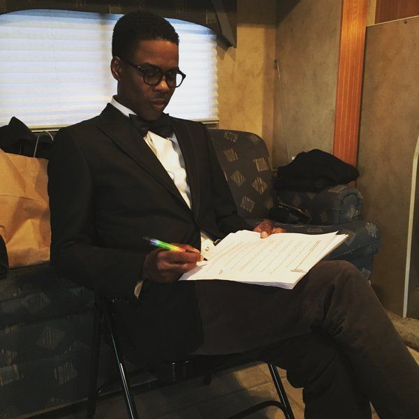 Dẫn chương trình năm nay, nam diễn viên Chris Rock đang tập trung cao độ với bài phát biểu sắp tới.